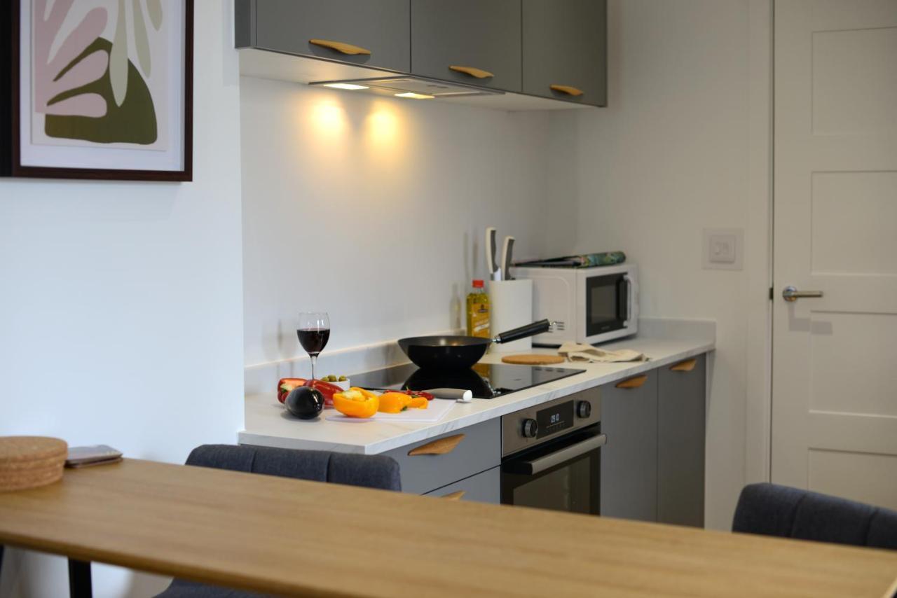 Apartment Two - Private Car Park, Comfortable And Well Equipped - By Ocean City Retreats Plymouth Eksteriør bilde