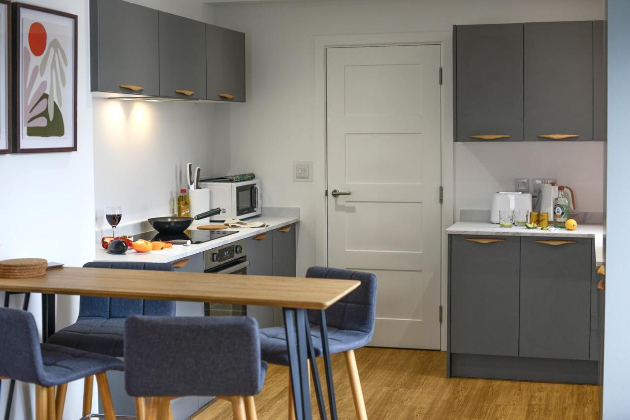 Apartment Two - Private Car Park, Comfortable And Well Equipped - By Ocean City Retreats Plymouth Eksteriør bilde